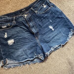 AERO Women's Distressed High Rise Curvy Denim Mom Shorts